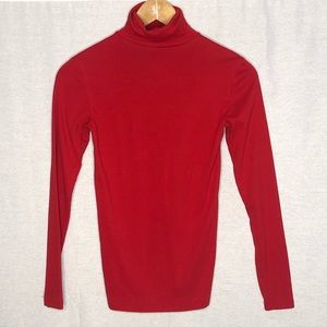 NEW RED TURTLENECK TOP